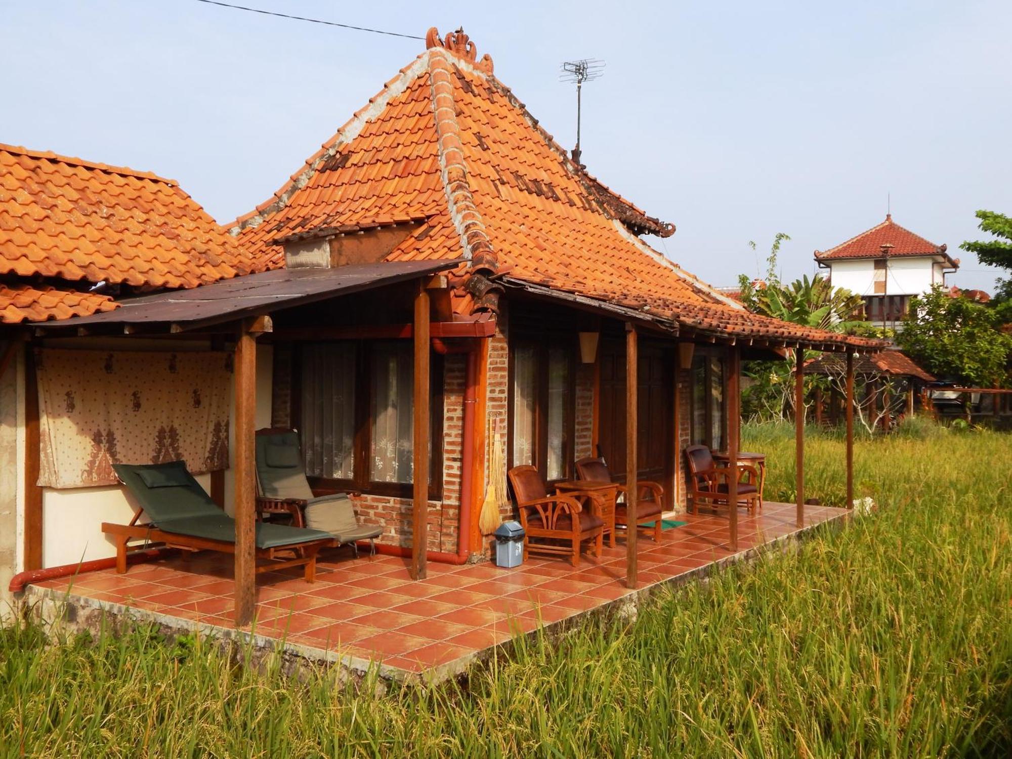 Alamanda Family Villas, Pool & Local Tours Джок'якарта Екстер'єр фото
