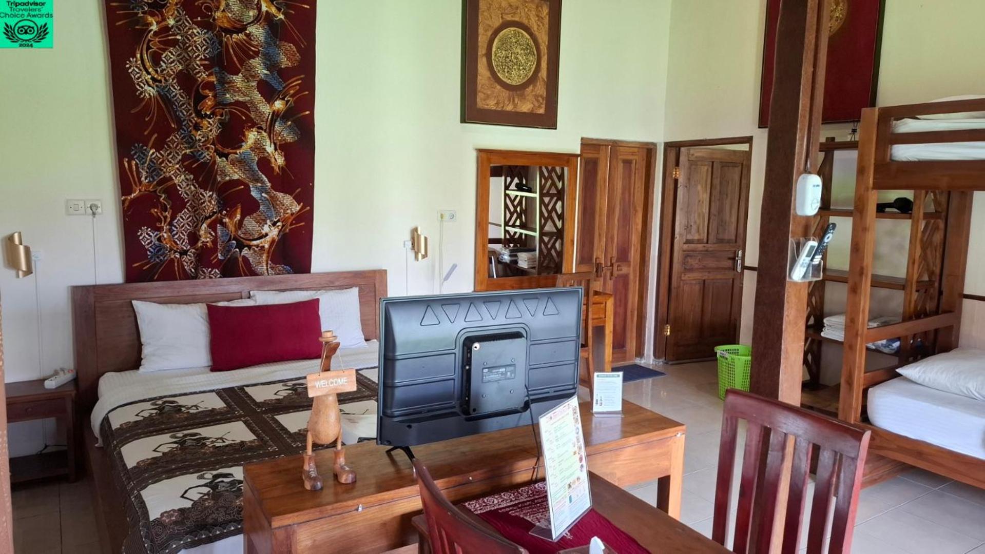 Alamanda Family Villas, Pool & Local Tours Джок'якарта Екстер'єр фото