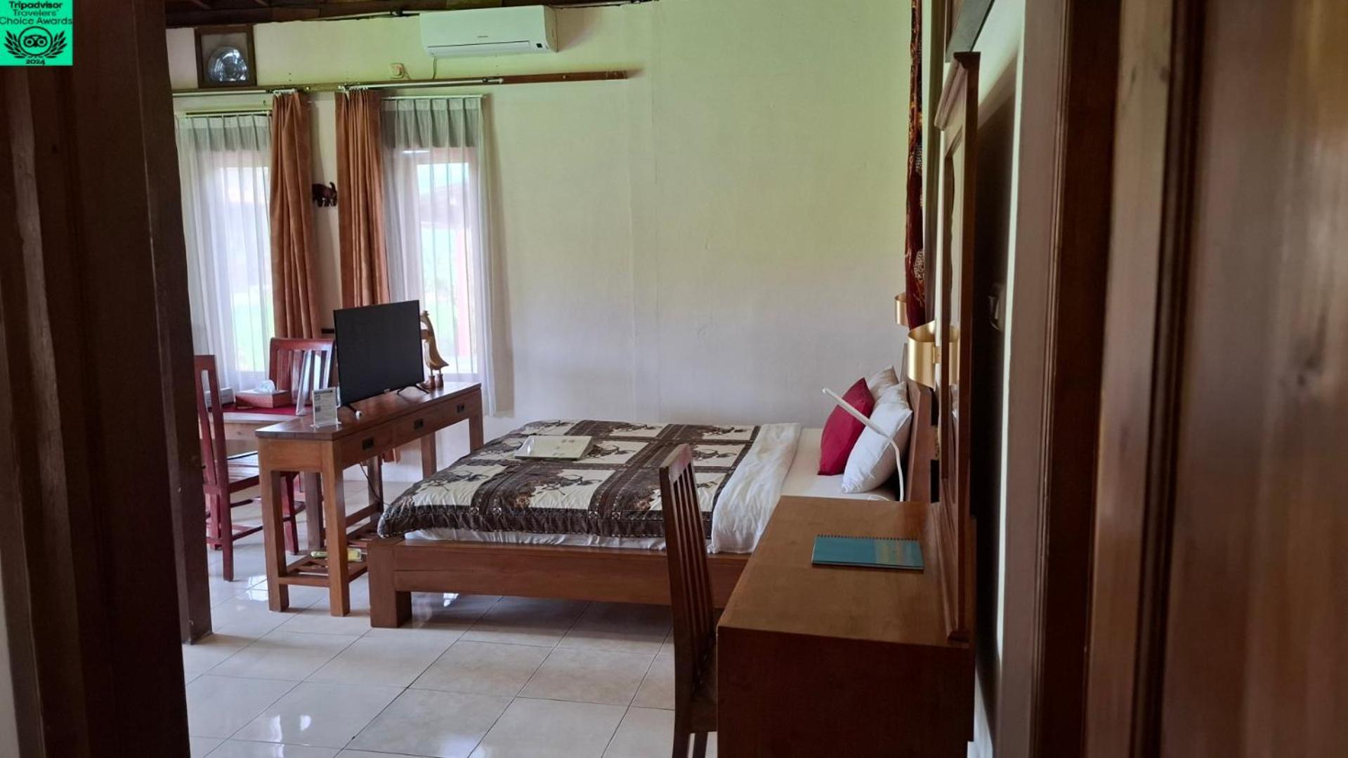 Alamanda Family Villas, Pool & Local Tours Джок'якарта Екстер'єр фото