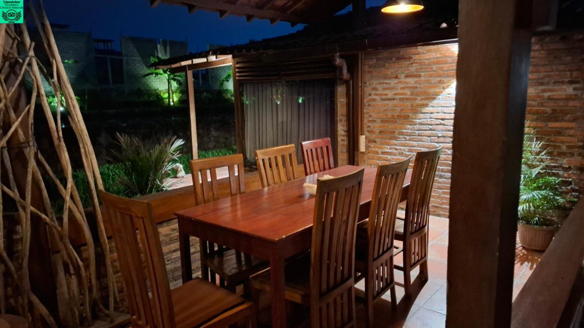 Alamanda Family Villas, Pool & Local Tours Джок'якарта Екстер'єр фото